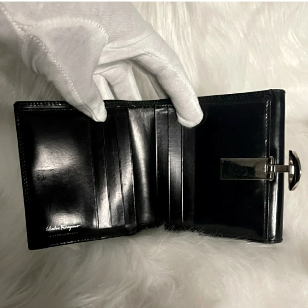 SALVATORE FERRAGAMO Nero Calf Wallet in Box